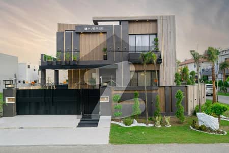 Ultra Modern House For Sale At Top Location Near Tim Hortons Ultra Modern House For Sale At Top Location Near Tim Hortons