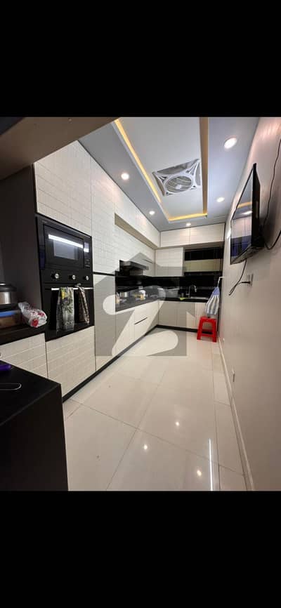 بہادر آباد گلشنِ اقبال ٹاؤن,کراچی میں 3 کمروں کا 7 مرلہ فلیٹ 3.0 کروڑ میں برائے فروخت۔