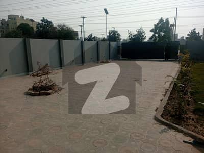 ایل ڈی اے ایوینیو ۔ بلاک سی ایل ڈی اے ایوینیو,لاہور میں 10 مرلہ رہائشی پلاٹ 1.05 کروڑ میں برائے فروخت۔