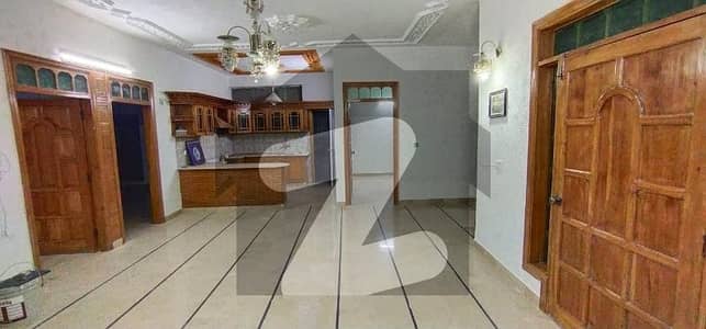 گلستانِِ جوہر ۔ بلاک 15 گلستانِ جوہر,کراچی میں 3 کمروں کا 10 مرلہ زیریں پورشن 1.0 لاکھ میں کرایہ پر دستیاب ہے۔