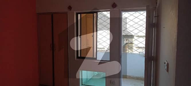 Gulshan E Ameen Plaza 3 Bed DD Renovated Flat Fb Area Block 21