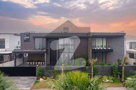 ڈی ایچ اے فیز 6 - بلاک ای فیز 6,ڈیفنس (ڈی ایچ اے),لاہور میں 5 کمروں کا 2 کنال مکان 38.5 کروڑ میں برائے فروخت۔