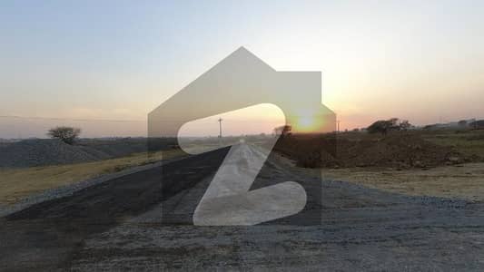 Prime Location Residential Plot For Grabs In 5 Marla Islamabad