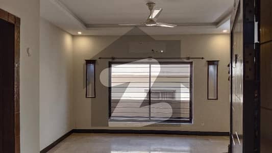 ای ۔ 11/3 ای ۔ 11,اسلام آباد میں 4 کمروں کا 1 کنال بالائی پورشن 1.8 لاکھ میں کرایہ پر دستیاب ہے۔