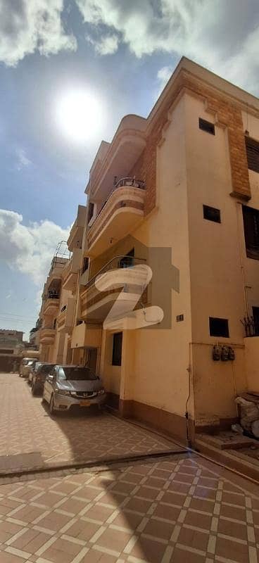 نارتھ ناظم آباد ۔ بلاک بی نارتھ ناظم آباد,کراچی میں 3 کمروں کا 9 مرلہ فلیٹ 3.2 کروڑ میں برائے فروخت۔