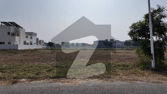 1 KANAL CORNER PLOT FOR SALE IN X BLACK DHA PHASE 7 LAHORE