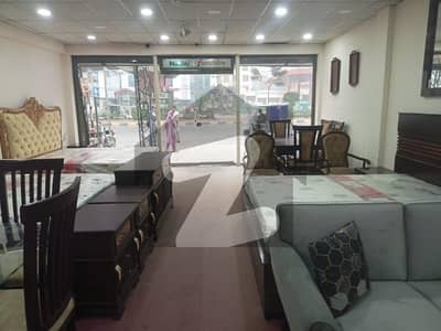 Muslim town Mor near Gulberg 4500 sqft shop/building for bank/Cafe & Offices is for Rent
