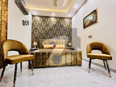 اَپر مال لاہور میں 10 کمروں کا 15 مرلہ مکان 3.5 لاکھ میں کرایہ پر دستیاب ہے۔