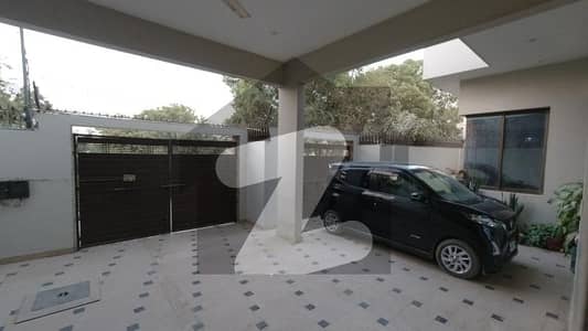 Get This Amazing Prime Location 350 Square Yards House Available In Gulistan-e-Jauhar - Block 1