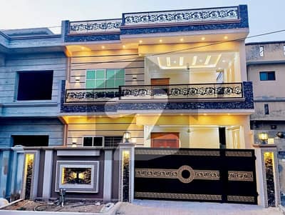 گلشن آباد راولپنڈی میں 6 کمروں کا 10 مرلہ مکان 3.8 کروڑ میں برائے فروخت۔