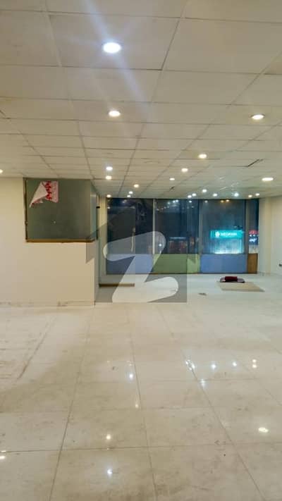 کیولری گراؤنڈ لاہور میں 6 مرلہ Studio دفتر 1.1 لاکھ میں کرایہ پر دستیاب ہے۔