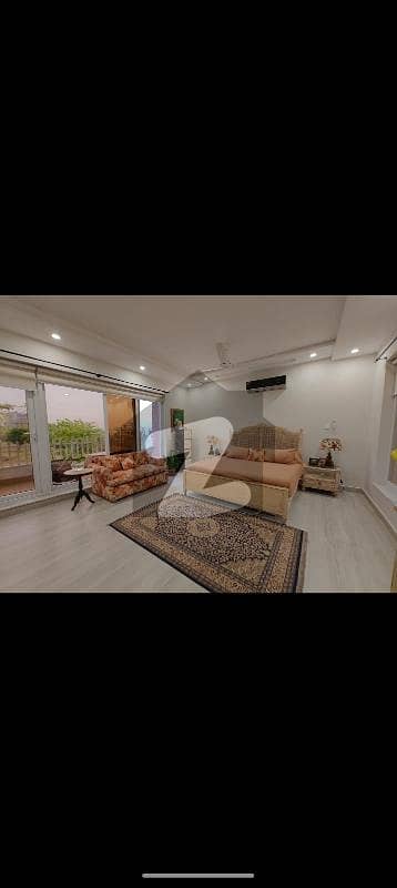 Prime Location: Block B, Top City-1, Islamabad  1 Kanal House Prime Location Main Boulevard Back