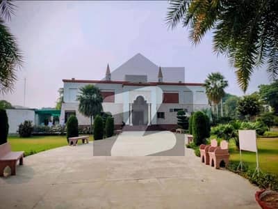 Corner In Izmir Town 5 Marla Residential Plot For sale