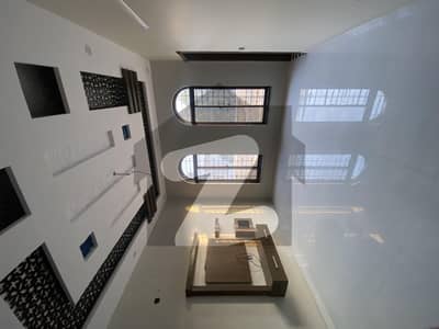 واپڈا ٹاؤن فیز 1 واپڈا ٹاؤن,لاہور میں 5 کمروں کا 10 مرلہ مکان 5.6 کروڑ میں برائے فروخت۔