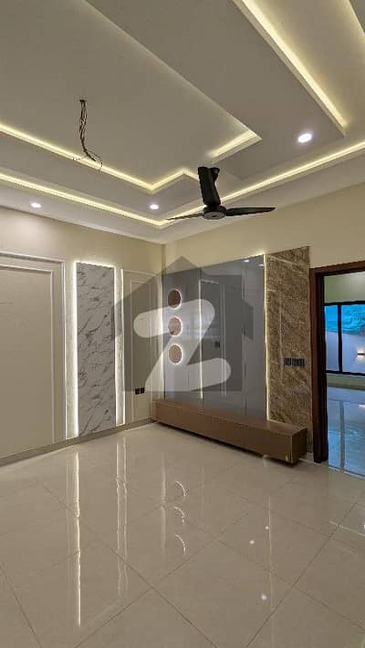 فیصل ٹاؤن فیز 1 - بلاک اے فیصل ٹاؤن فیز 1,فیصل ٹاؤن - ایف ۔ 18,اسلام آباد میں 4 کمروں کا 8 مرلہ مکان 4.0 کروڑ میں برائے فروخت۔