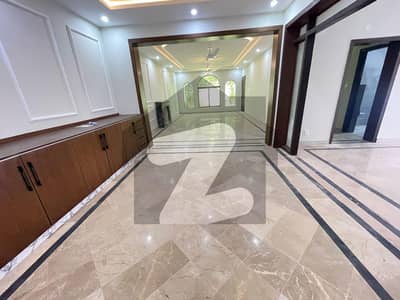 Fully Renovated 4 Beds Luxury House Available For Rent In F-8