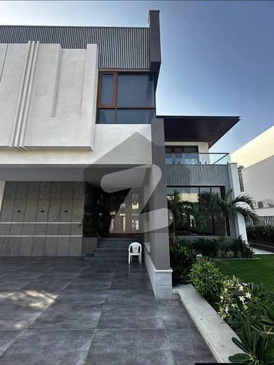 ڈی ایچ اے فیز 8 ڈی ایچ اے ڈیفینس,کراچی میں 6 کمروں کا 2 کنال مکان 39.0 کروڑ میں برائے فروخت۔