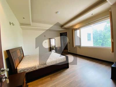 ایف ۔ 8 اسلام آباد میں 4 کمروں کا 1 کنال مکان 9.1 لاکھ میں کرایہ پر دستیاب ہے۔