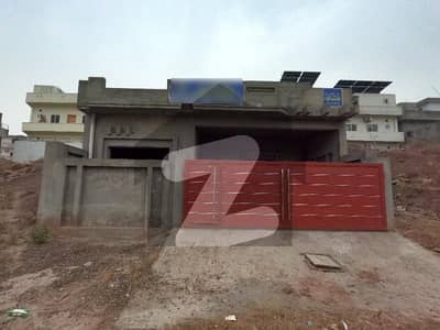 On Excellent Location 7 Marla House For sale In Rs. 13500000 Only