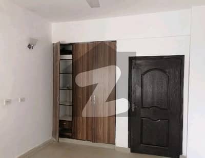 House In Askari 11 - Sector B Sized 10 Marla Is Available