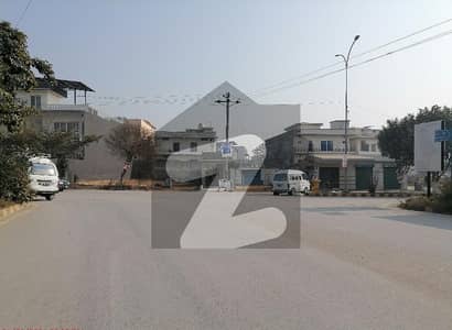 جناح گارڈنز فیز 1 جناح گارڈنز,ایف ای سی ایچ ایس,اسلام آباد میں 7 مرلہ رہائشی پلاٹ 90.0 لاکھ میں برائے فروخت۔