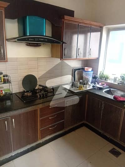 10 marla tile floor upper portion is available for rent in wapda town