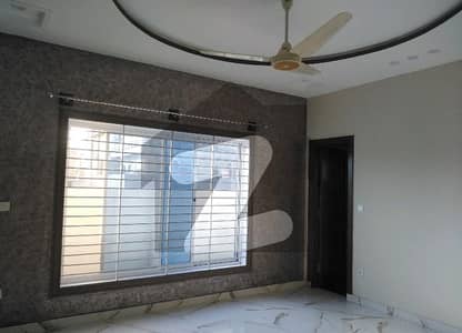 بحریہ ٹاؤن فیز 8 ۔ سفاری ویلی بحریہ ٹاؤن فیز 8,بحریہ ٹاؤن راولپنڈی,راولپنڈی میں 5 کمروں کا 7 مرلہ مکان 70.0 ہزار میں کرایہ پر دستیاب ہے۔ بحریہ ٹاؤن فیز 8 ۔ سفاری ویلی بحریہ ٹاؤن فیز 8,بحریہ ٹاؤن راولپنڈی,راولپنڈی میں 5 کمروں کا 7 مرلہ مکان 70.0 ہزار میں کرایہ پر دستیاب ہے۔