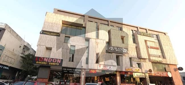 آئی ۔ 8 مرکز آئی ۔ 8,اسلام آباد میں 3 مرلہ دکان 19.0 کروڑ میں برائے فروخت۔