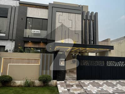 Prime Location 10 Marla Brand New Ultra Modern House For Sale In Central Park Lahore