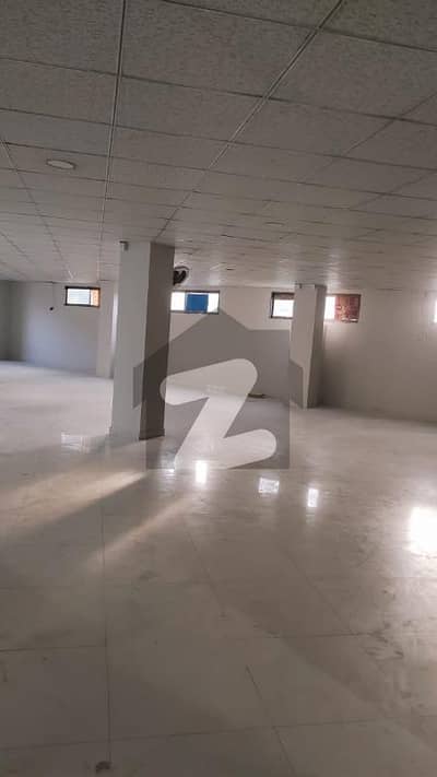 مری روڈ راولپنڈی میں 2 کمروں کا 14 مرلہ دفتر 3.2 لاکھ میں کرایہ پر دستیاب ہے۔