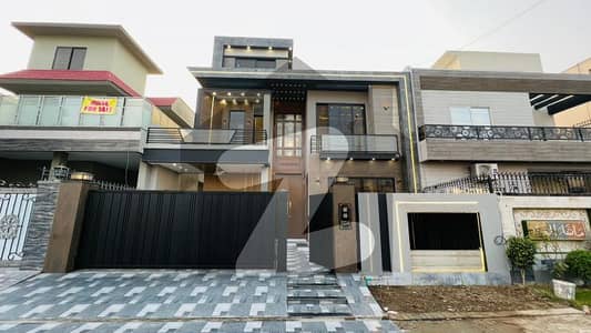 At 80 Feet Road 10 Marla Modern Designed House For Sale In F Block Central Park Lahore