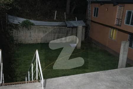 کورٹ روڈ مری میں 12 مرلہ رہائشی پلاٹ 6.0 کروڑ میں برائے فروخت۔