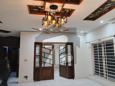 بحریہ گرینز۔ اوورسیز انکلیو - سیکٹر 4 بحریہ گرینز۔ اوورسیز انکلیو,بحریہ ٹاؤن فیز 8,بحریہ ٹاؤن راولپنڈی,راولپنڈی میں 6 کمروں کا 1 کنال مکان 2.5 لاکھ میں کرایہ پر دستیاب ہے۔