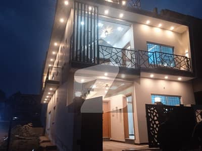 جناح گارڈنز فیز 1 جناح گارڈنز,ایف ای سی ایچ ایس,اسلام آباد میں 4 کمروں کا 6 مرلہ مکان 1.1 لاکھ میں کرایہ پر دستیاب ہے۔