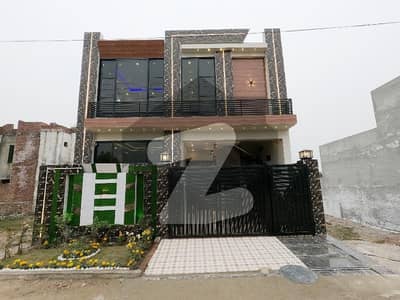 Facing Park 5 Marla House In Only Rs. 12500000