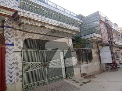 لال پل مغلپورہ,لاہور میں 4 کمروں کا 10 مرلہ مکان 4.5 کروڑ میں برائے فروخت۔