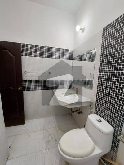 10 Marla house for sale