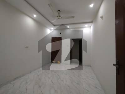 جوہر ٹاؤن فیز 2 جوہر ٹاؤن,لاہور میں 3 کمروں کا 6 مرلہ بالائی پورشن 55.0 ہزار میں کرایہ پر دستیاب ہے۔