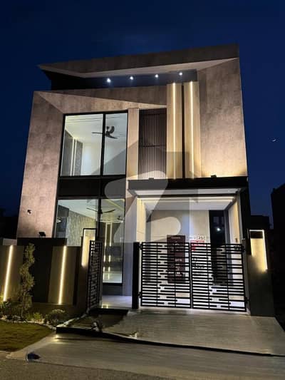 Well-Ventilated 5-Marla Bungalow Featuring CCTV, Private Swimming Pool, Rooftop Sitting, 3 Luxurious Master Bedrooms With Jacuzzi, 2 Modern Kitchens, Drawing & Dining Rooms, TV Lounge, and Lush Lawn Easy Deal With Motivated Seller