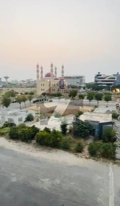 گلبرگ ریزیڈنشیا - ڈی مرکز گلبرگ ریزیڈنشیا,گلبرگ,اسلام آباد میں 1 کمرے کا 2 مرلہ فلیٹ 70.0 لاکھ میں برائے فروخت۔