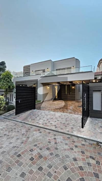 ایڈن سٹی - بلاک بی ایڈن سٹی,ایڈن,لاہور میں 5 کمروں کا 1 کنال مکان 5.7 کروڑ میں برائے فروخت۔