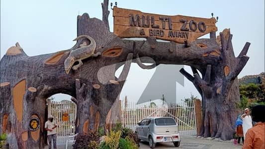 Prime Location 8 Marla Plot For Sale