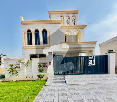 10 Marla Modern Luxury House For Sale