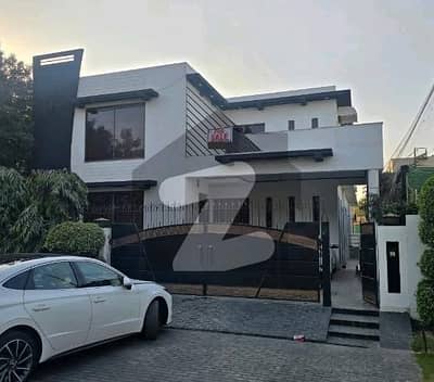 DHA Phase 5 - Block L House For Sale Sized 10 Marla