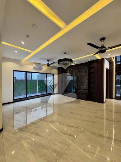 ایڈن سٹی ایڈن,لاہور میں 6 کمروں کا 1 کنال مکان 2.5 لاکھ میں کرایہ پر دستیاب ہے۔