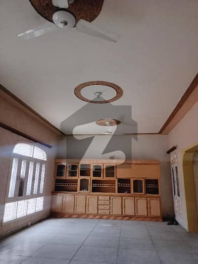 چکلالہ سکیم 3 چکلالہ سکیم,راولپنڈی میں 4 کمروں کا 1 کنال زیریں پورشن 1.55 لاکھ میں کرایہ پر دستیاب ہے۔