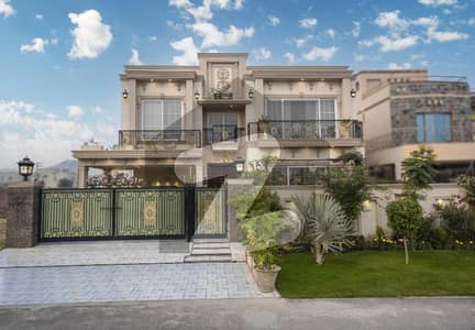 ڈی ایچ اے فیز 6 ڈیفنس (ڈی ایچ اے),لاہور میں 5 کمروں کا 1 کنال مکان 8.75 کروڑ میں برائے فروخت۔