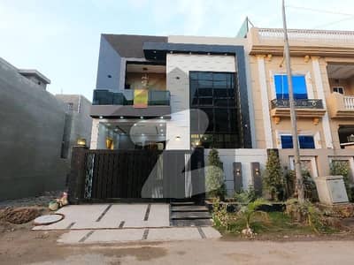 پارک ویو سٹی ۔ ایگزیکٹو بلاک پارک ویو سٹی,لاہور میں 5 مرلہ مکان 2.1 کروڑ میں برائے فروخت۔