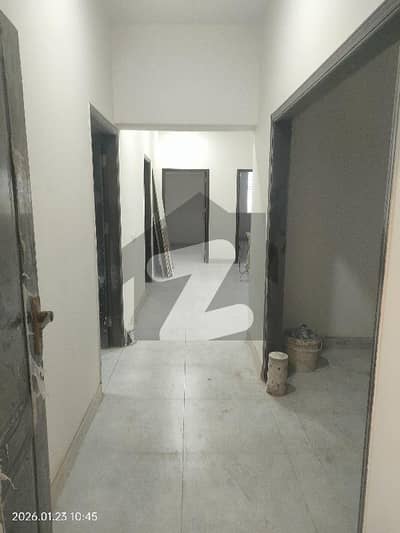 آئی آئی چندڑیگر روڈ کراچی میں 3 کمروں کا 7 مرلہ فلیٹ 1.3 لاکھ میں کرایہ پر دستیاب ہے۔