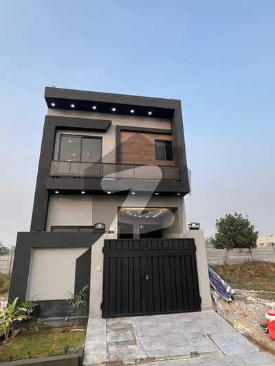 Peaceful Society Home Smartly Designed 3 Marla House on Rent(Al kabir Town Phase 2)Raiwind Rd Lahore
